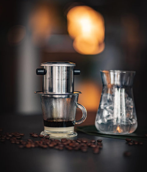Vietnamesischer Phin Kaffee mit Kondensmilch